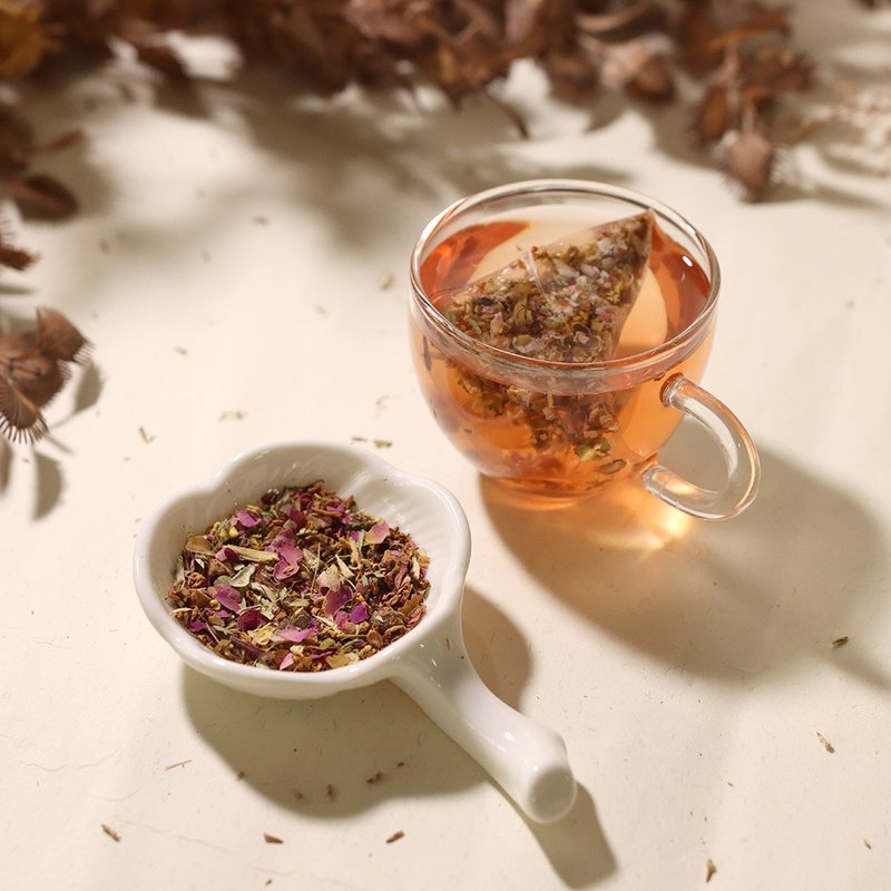【菓青市集】浪漫主義的華爾滋 | 玫瑰洛神花茶 | 三角茶包 - 茶葉/茶包/水果茶 - 其他材質 
