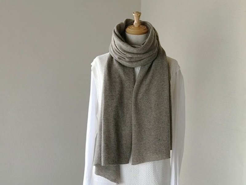 Pinkoi Proxy Purchase - Warm and fluffy pure cashmere shawl stole N/ Brown - Scarves - Cotton & Hemp 