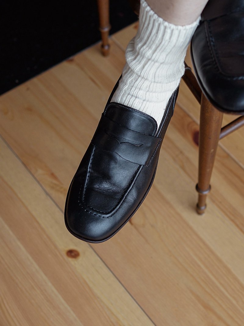 知識份子 原胚馬皮 樂福鞋 手工職人製作 立體雙縫線 黑色 - 女皮鞋 - 真皮 多色