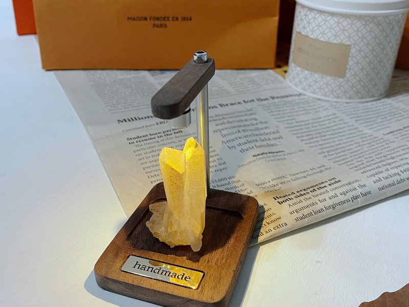 能量擺件 水晶 原礦 晶簇 原石 擴香招財消磁 展示架 - 擺飾/家飾品 - 水晶 白色