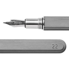 22studio コンクリート万年筆　グレー　F 22studioのコンクリートの万年筆。 | プレイズストア オンライン。
