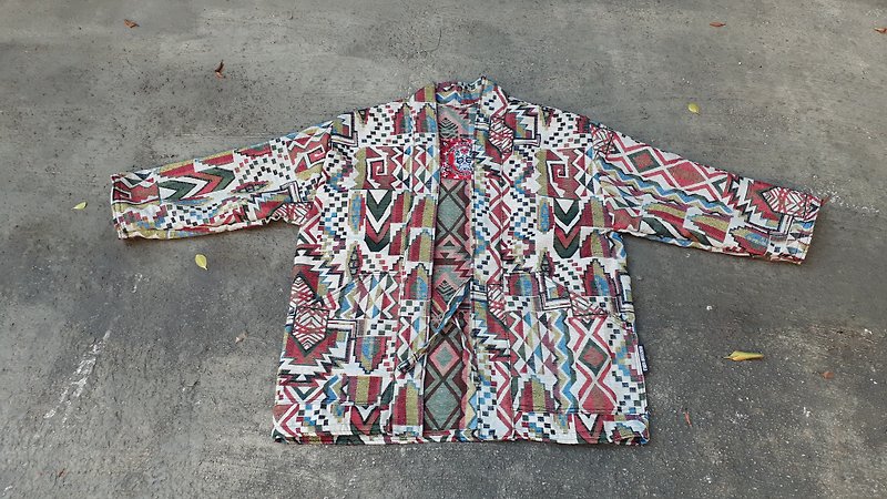 AMIN'S SHINY WORLD手工KIMONO幾何彩色罩衫大衣 - 外套/大衣 - 棉．麻 多色
