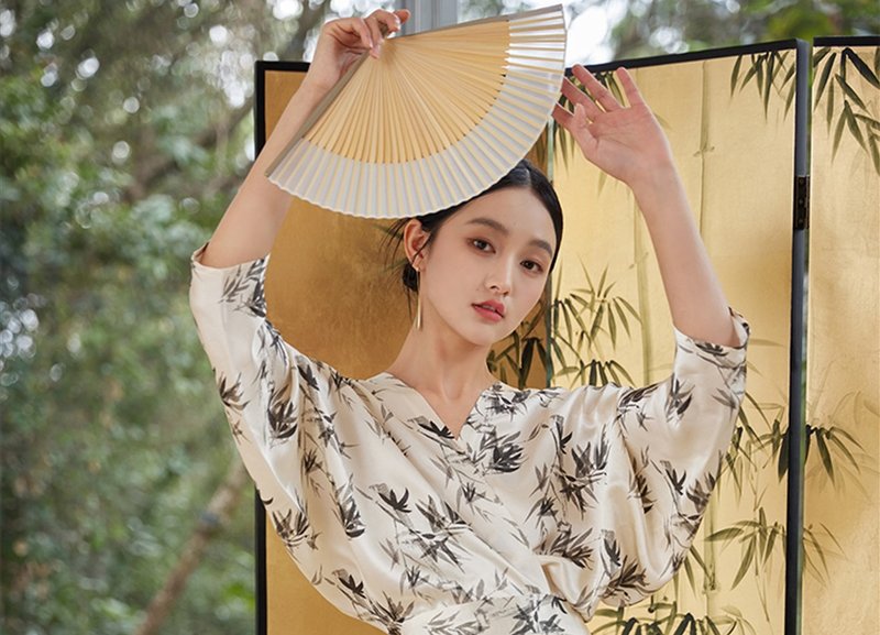 清竹染 新中式中國風 醋酸印花交領氣質長裙 - 洋裝/連身裙 - 其他材質 白色