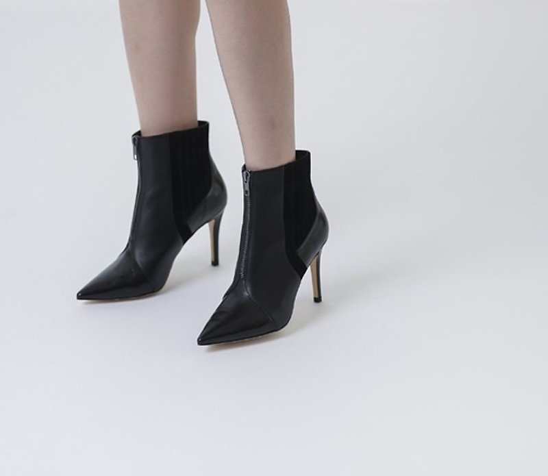 Line stitching zipper high tube leather fine with boots black - รองเท้าบูทสั้นผู้หญิง - หนังแท้ สีดำ