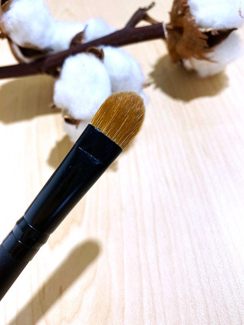 Chicme Professional Brush Eyeshadow Brush XL Size A140 - Makeup Brushes - Other Materials Black