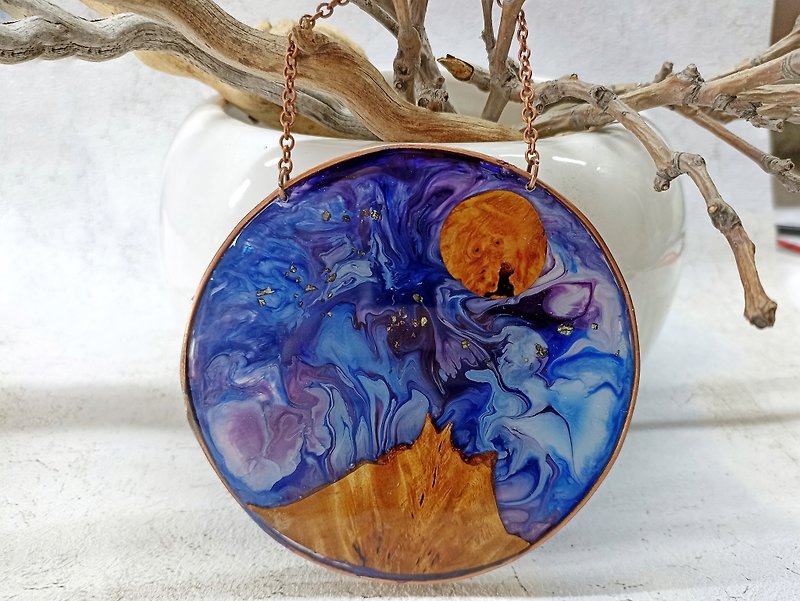 The World. Resin and wood wall hanging / Wood wall decor Van Gogh inspired - Wall Décor - Wood Multicolor