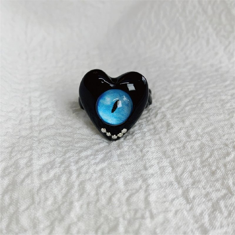 Original Design Dark Gothic Love Eye Ring Millennium y2k Personality - แหวนทั่วไป - ดินเผา 
