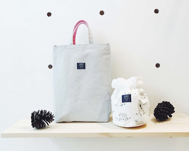 // Christmas // 1 + 1 + color bucket bag with three bags (selectable to suit design museum) - Messenger Bags & Sling Bags - Cotton & Hemp White