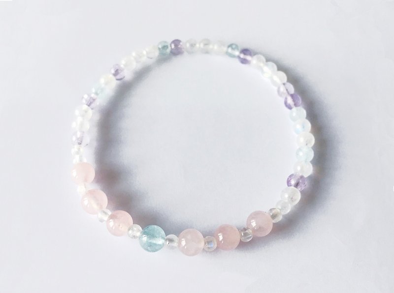[Ofelia.] Customized Frozen X Moonstone x Lavender Amethyst x Seawater Sapphire Bracelet / Crystal Potter - Bracelets - Gemstone Pink