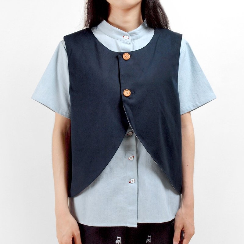 Punctuation + ㄅ pocket double sided vest - เสื้อกั๊กผู้หญิง - ผ้าฝ้าย/ผ้าลินิน สีน้ำเงิน