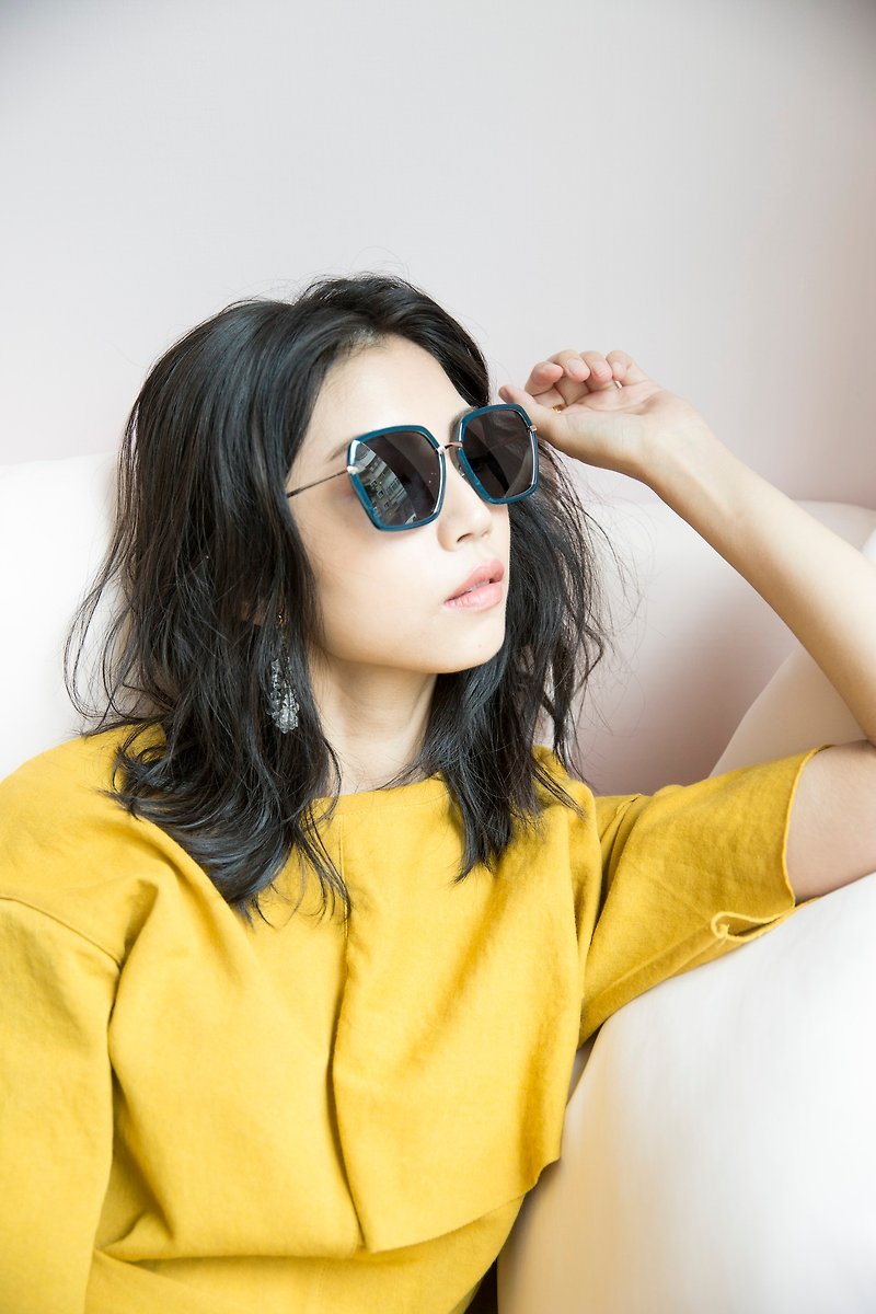 MANI│Sunglasses / Sunglasses │ Turkish Blue - Sunglasses - Other Materials Blue