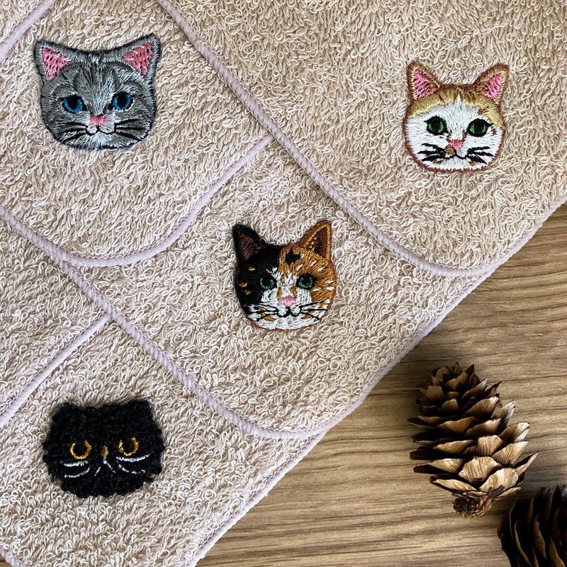 猫さん刺繍の泉州タオル カフェオレベージュ - 其他 - 棉．麻 卡其色