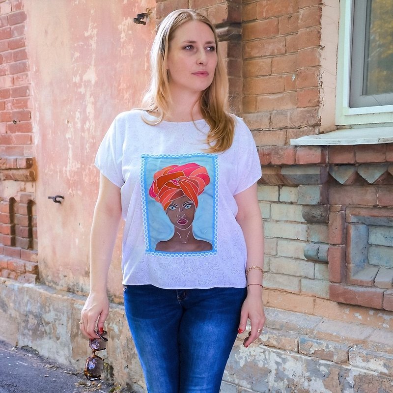 Hand Painted White Cotton Trend Tunic African Woman Portrait Oversized T-shirt - 恤衫 - 棉．麻 白色