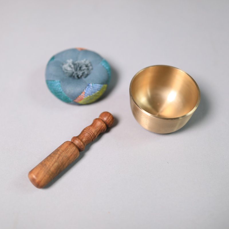 singing bowl bow bowl _ small _ fair trade - Guitars & Music Instruments - Other Metals Gold