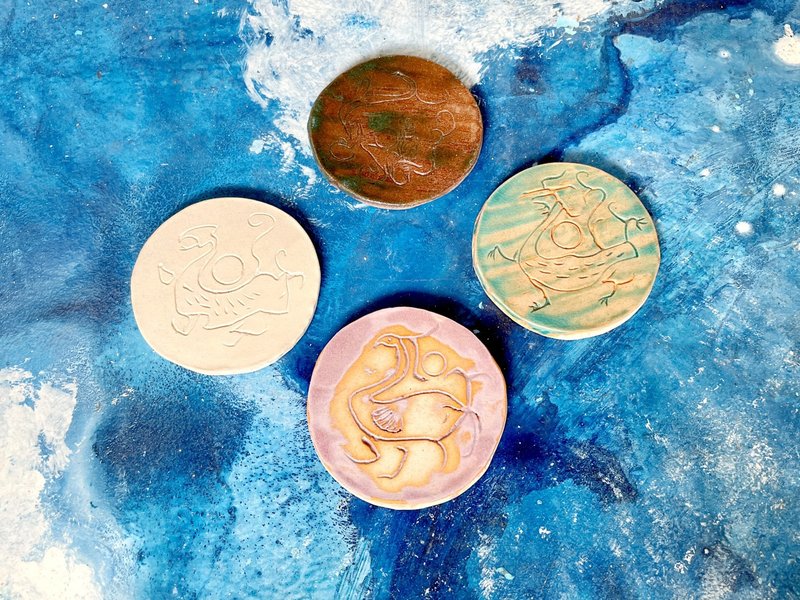 Four spirit beast coasters. It is also a cup lid. It can also be used as a kind of defensive. Guard your lucky little day - Coasters - Pottery Multicolor