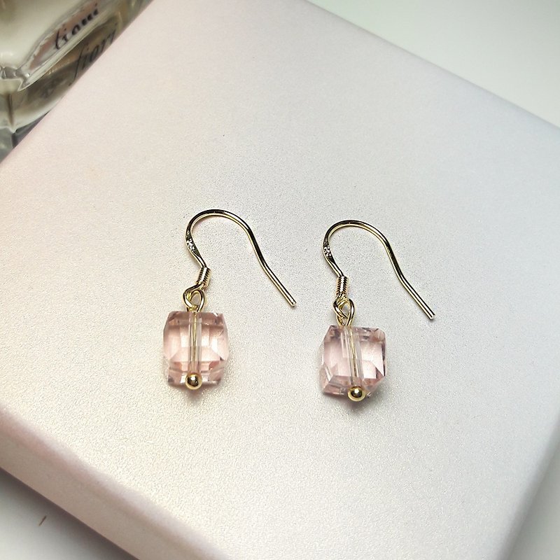[Out of Print Special Event] Sweet 925 Pink Crystal Sterling Silver Dangle Earrings Light Luxury Jewelry Series - ต่างหู - เงินแท้ สึชมพู