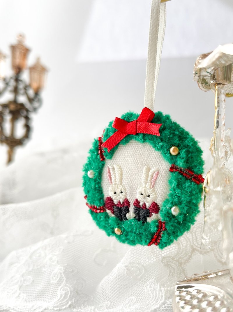 Choir White Rabbit (ornament) - Other - Thread 