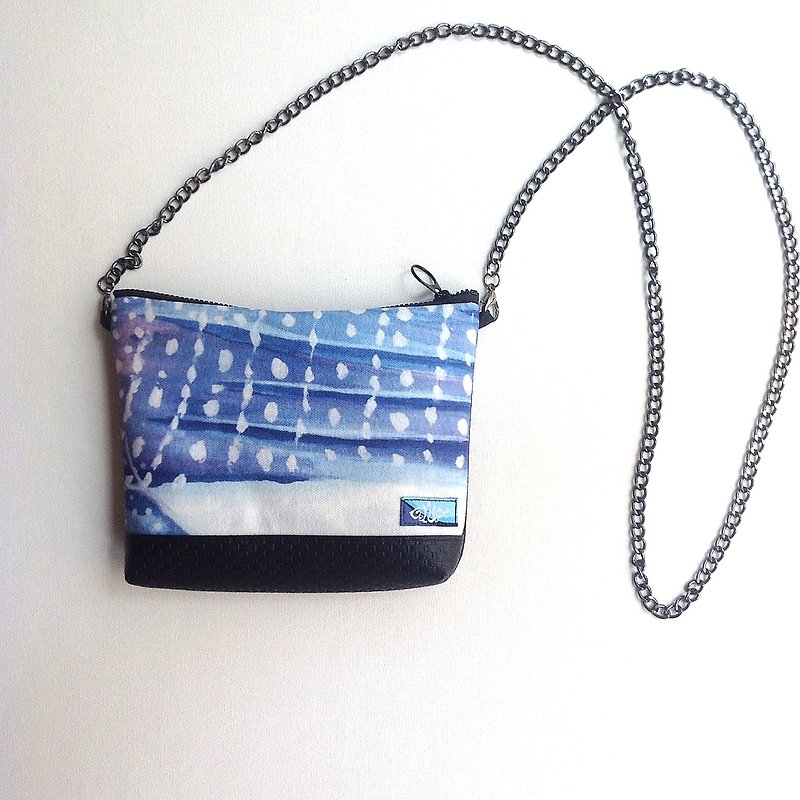 Design No.WS117 - 【Impression, Whale Shark】Watercolor Painted Shoulder Bags - Messenger Bags & Sling Bags - Other Materials Blue