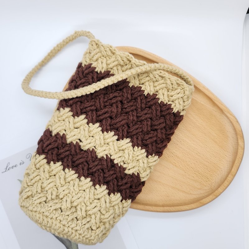 ผ้าฝ้าย/ผ้าลินิน อื่นๆ สีนำ้ตาล - crochet drink bag eco-friendly bag