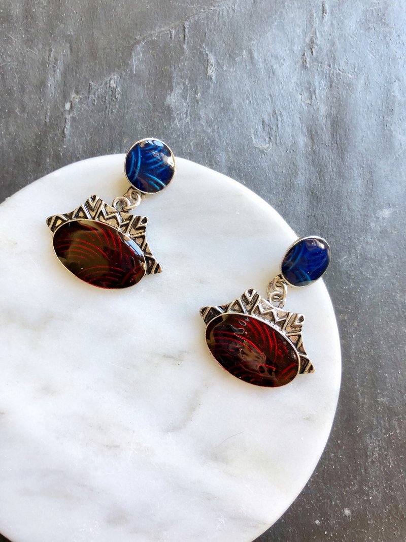 Vintage Abstract Oval Red Blue Enamel Silver Drop Earrings - 耳環/耳夾/耳骨夾 - 貴金屬 銀色