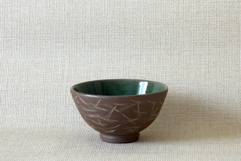 Inlaid celadon glazed bowl - ถ้วยชาม - ดินเผา สีนำ้ตาล