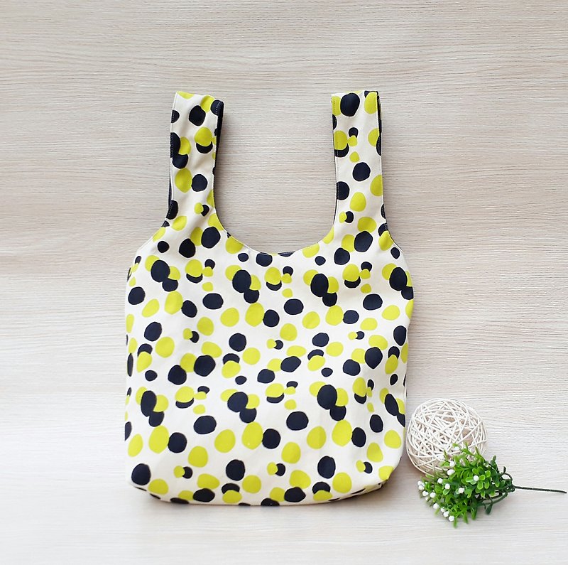 [Green shopping bag] black and yellow - Handbags & Totes - Cotton & Hemp Yellow