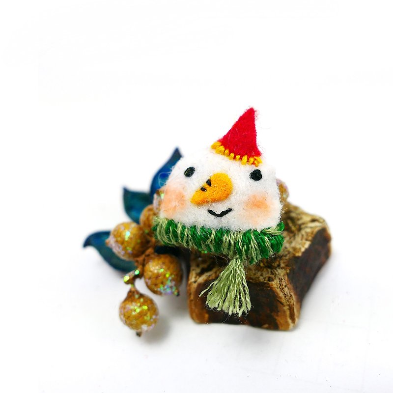 Christmas period limited scarf snowman badge magnet charm exchange gifts - เข็มกลัด/พิน - เส้นใยสังเคราะห์ หลากหลายสี