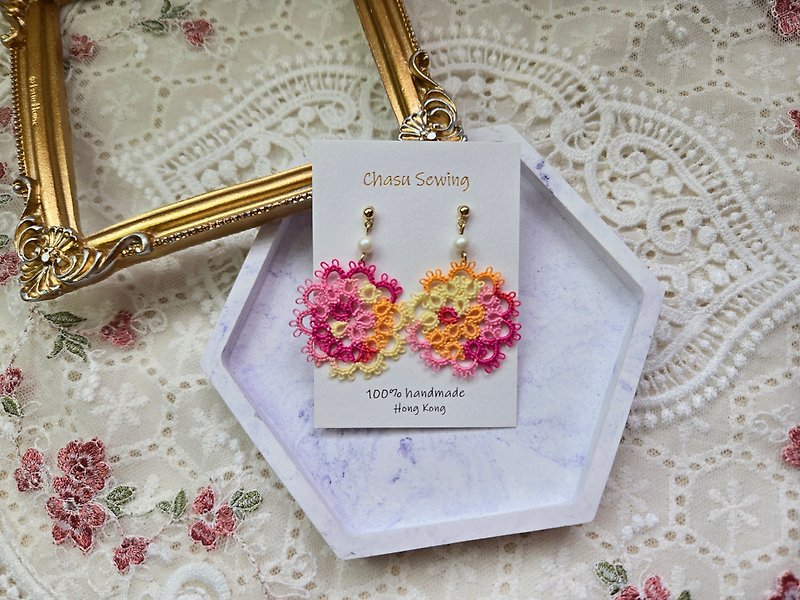(カスタマイズされた) タンポポの花のイヤリング | グラデーションカラー - ピアス・イヤリング - 刺しゅう糸 多色