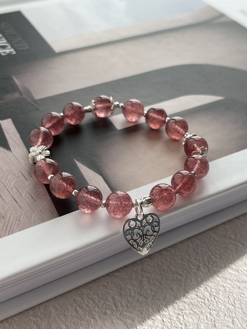 Strawberry crystals. Sterling silver. Original bracelet. - สร้อยข้อมือ - คริสตัล 