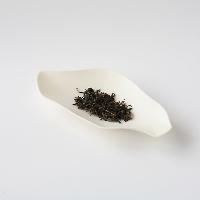 Tea Scoop, Plate, Porcelain - จานและถาด - เครื่องลายคราม ขาว