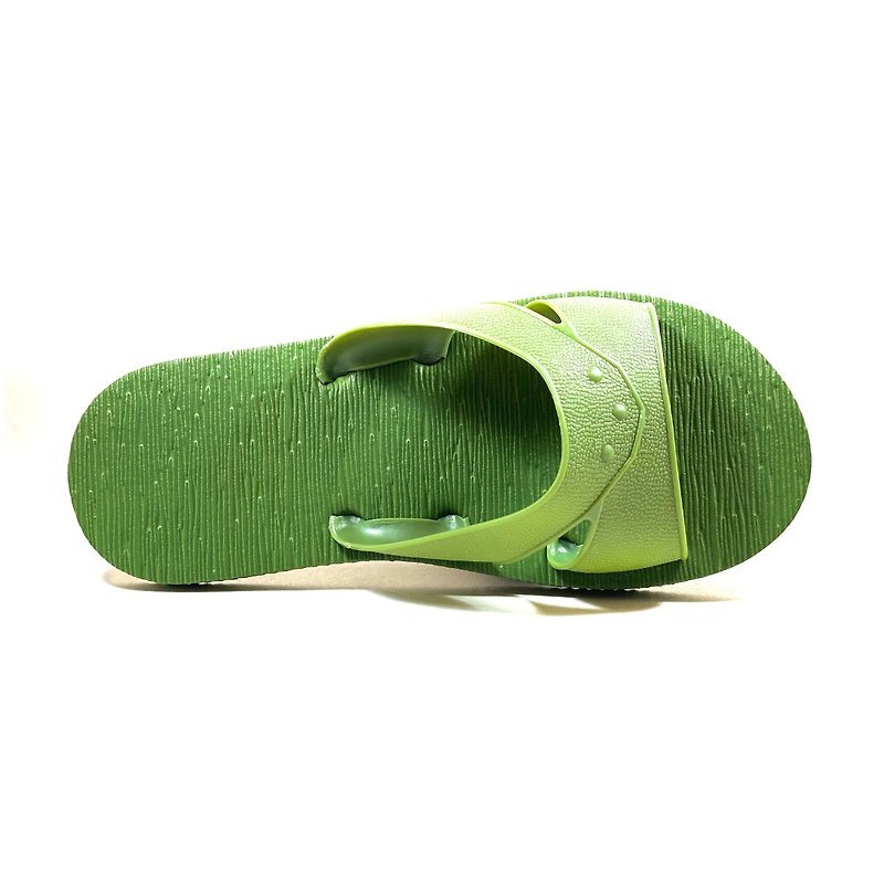 快速出貨|室內外兩用超輕材質藍白拖防水實穿耐久台灣製造 海松綠 - 室內拖鞋 - 橡膠 綠色