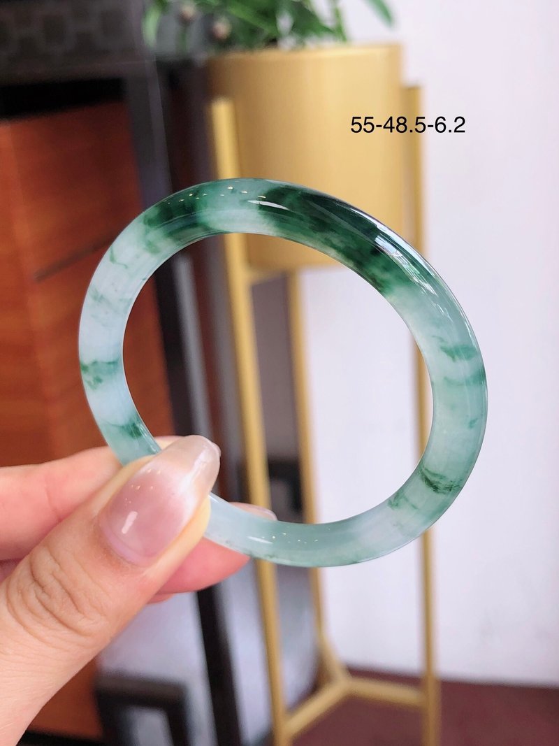 冰種翡翠天然翡翠玉鐲 A玉手鐲 玉鈪 • 冰種飄花翡翠圓鐲 - 手鍊/手環 - 玉石 綠色