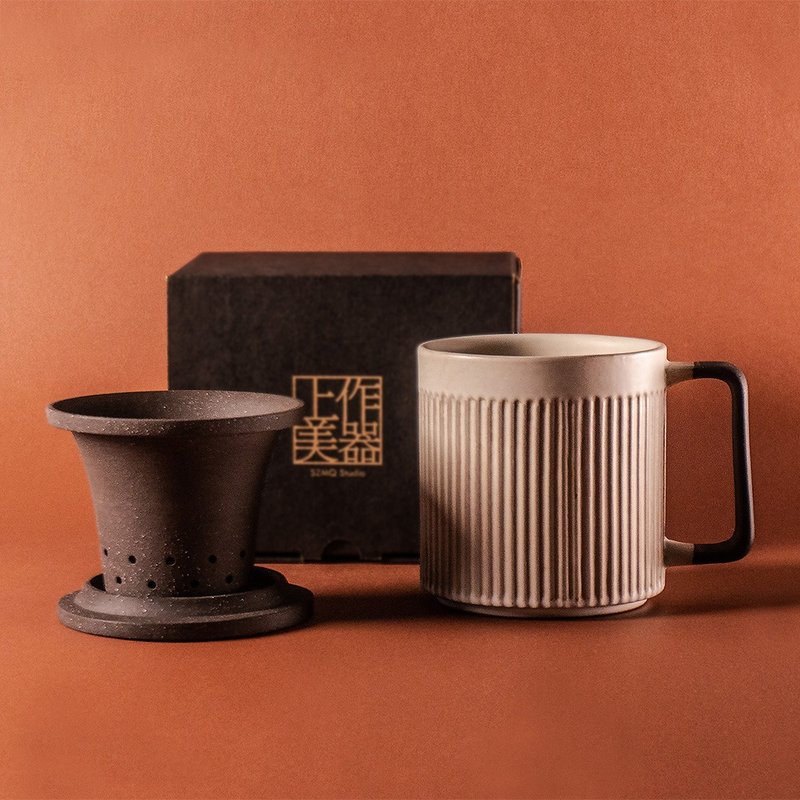 Fenyinbai-Straight grain mug 550ml tea cup, inner pot, lid three-piece - แก้วมัค/แก้วกาแฟ - ดินเผา สีกากี