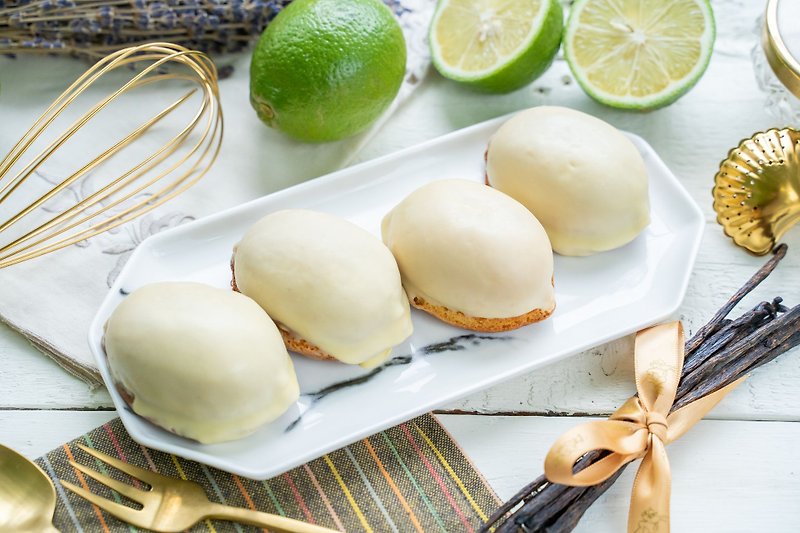 Vanilla Seed Lemon Cake Gift Box - Cake & Desserts - Fresh Ingredients 