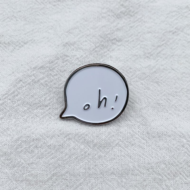 Oh!! Oh! Oh!! || Metal badge pin brooch pin - Brooches - Other Metals Brown
