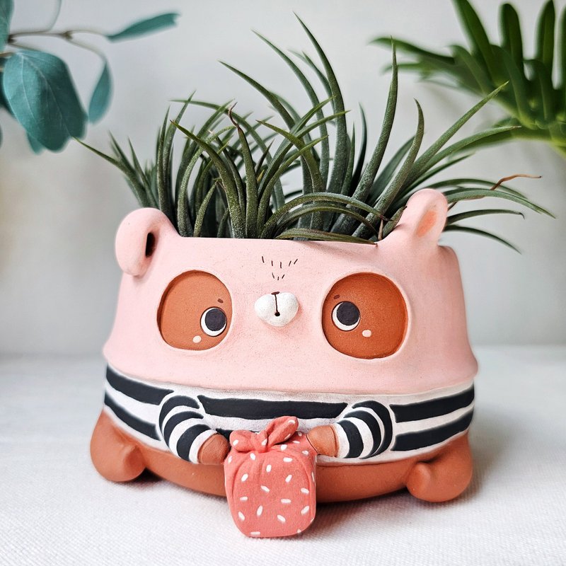 Cute robber bunny plant pot. Handmade terracotta planter. - 盆栽/植栽 - 陶 