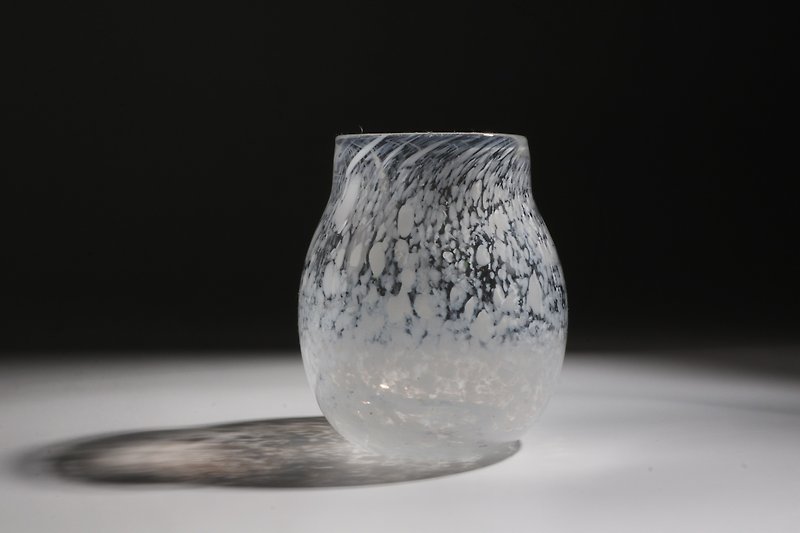 白翡翠小広口花瓶 - 花瓶・植木鉢 - ガラス ホワイト