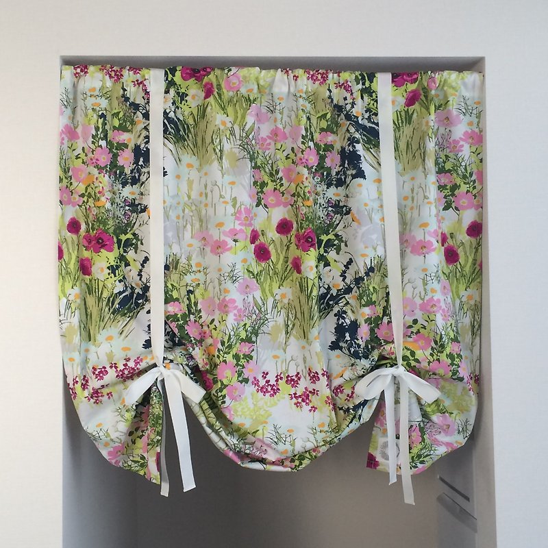 Flower Garden Cafe curtain floral white × pink, green, and navy - Other - Cotton & Hemp White