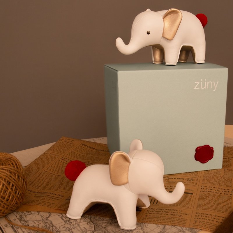 Zuny -Special elepant - Paperweight Handmade gifts - ของวางตกแต่ง - หนังเทียม หลากหลายสี