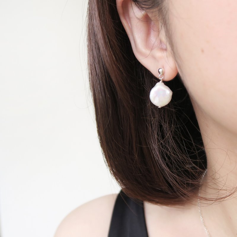 925 sterling silver small round beads-irregular deformation pearl earrings-a pair of Clip-On - ต่างหู - เงินแท้ ขาว