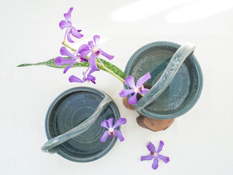 Mirror・Hand made mini vase・Pottery・Throwing - เซรามิก - ดินเผา สีเขียว