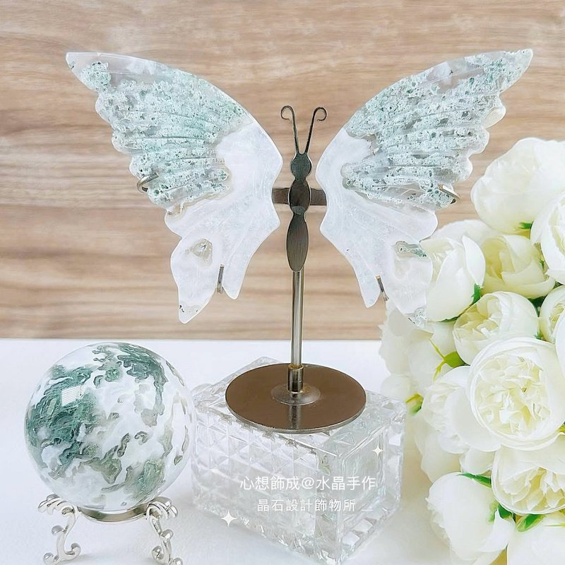 Aquatic agate butterfly shaped ornaments crystal ornaments - ของวางตกแต่ง - คริสตัล สีเขียว