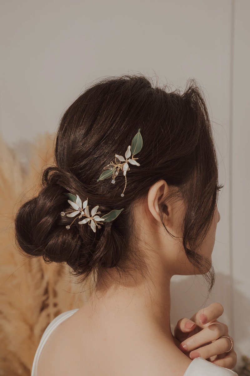 【陌上花開】 兩件式兩用飾品 | 水晶花飾品 | 新娘髮飾 - 髮夾/髮圈 - 樹脂 白色