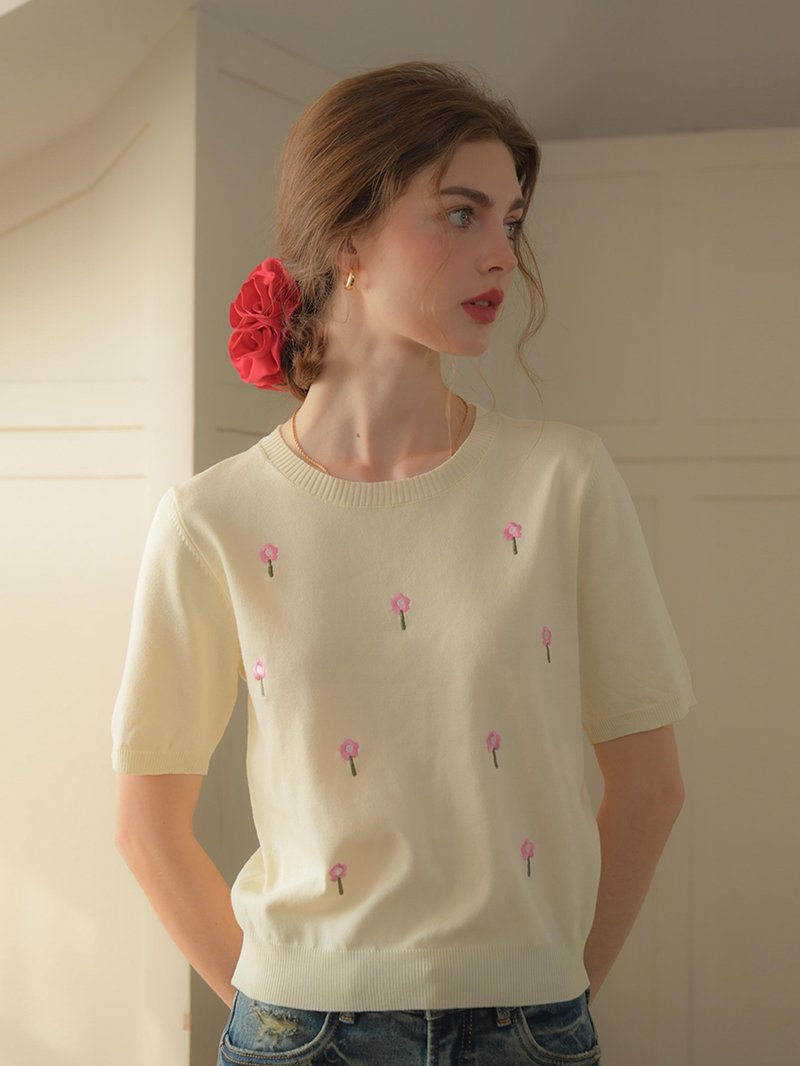Charleigh 圓領刺繡碎花上衣 - 女上衣/長袖上衣 - 其他材質 白色
