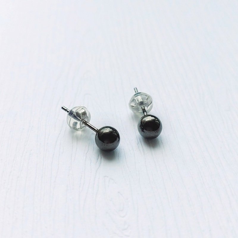 5mm Coco Ball 925 Sterling Silver Earrings Cool Black Unisex Wear - ต่างหู - เงินแท้ สีดำ