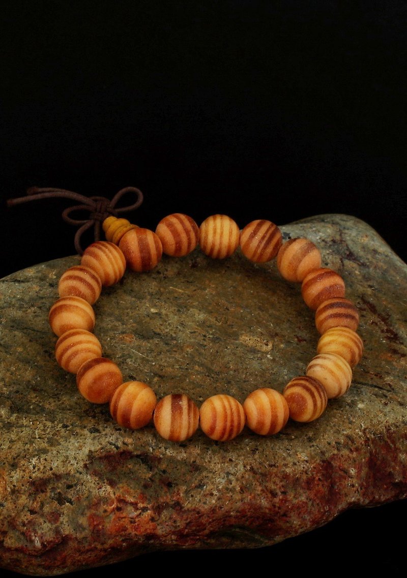 wood beads 10mm bracelet - สร้อยข้อมือ - ไม้ 