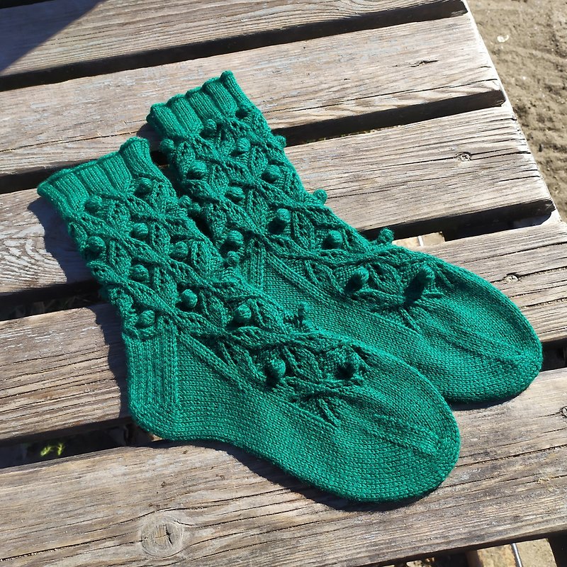 Green womens handmade knitted socks/ Warm knitted accessory - 襪子 - 羊毛 綠色