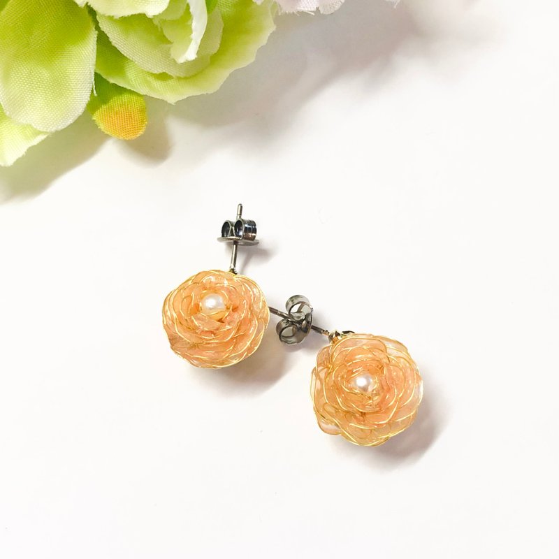 ~ Ranunculus ~ Color-changing dip jewelry Clip-On Adult cute dip flower - Earrings & Clip-ons - Other Materials Orange