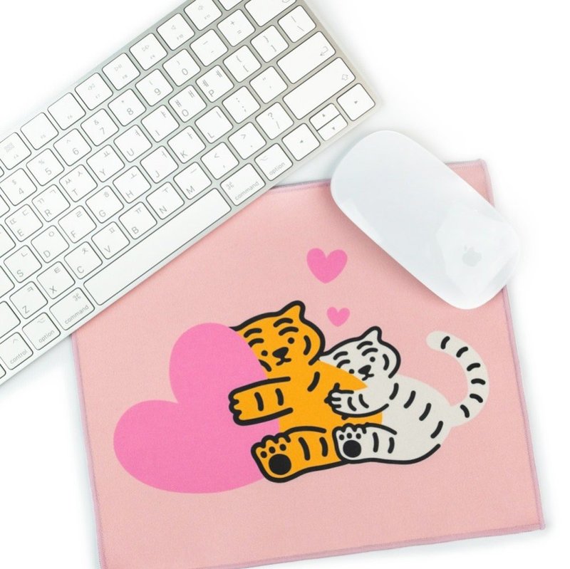 躺肥虎 愛心擁抱 滑鼠墊 Hug tiger - 滑鼠墊 - 其他材質 