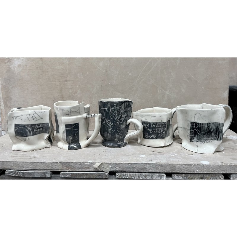 Customized Mug: Specify text and allow for minor adjustments to the artwork. - แก้วมัค/แก้วกาแฟ - ดินเผา ขาว